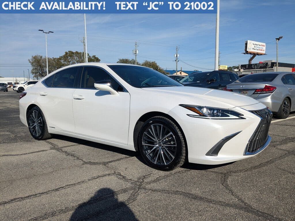 2022 LEXUS ES