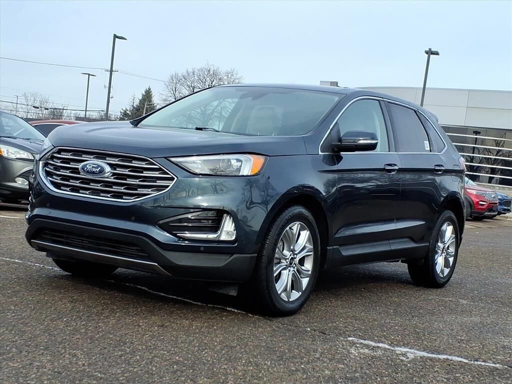 2023 FORD Edge