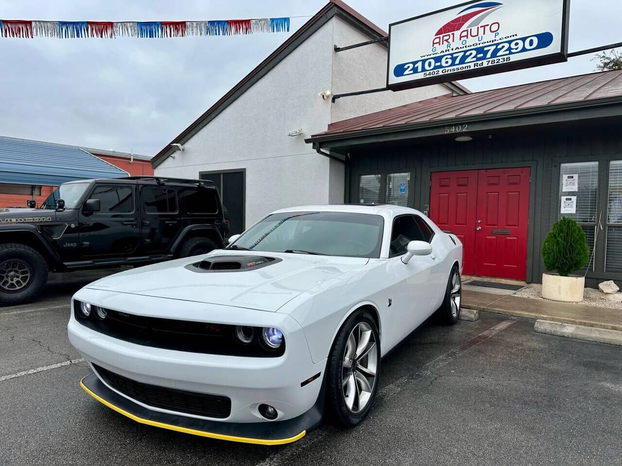 2017 DODGE Challenger