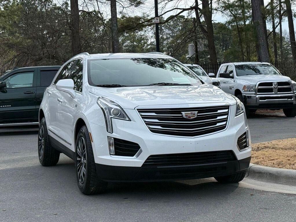 2017 CADILLAC XT5