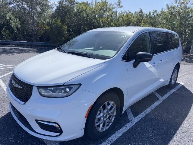 2024 CHRYSLER Pacifica