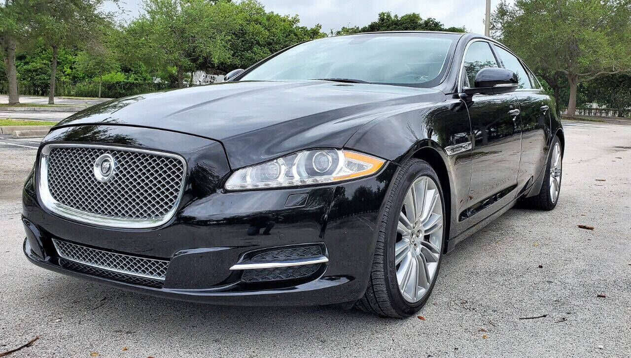 2011 JAGUAR XJ