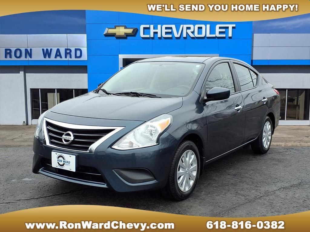 2015 NISSAN Versa
