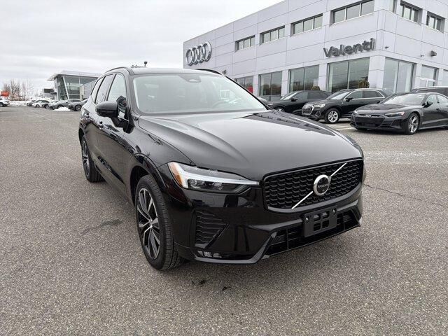 2025 VOLVO XC60