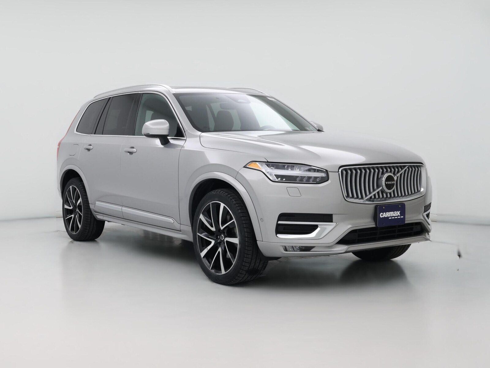 2023 VOLVO XC90