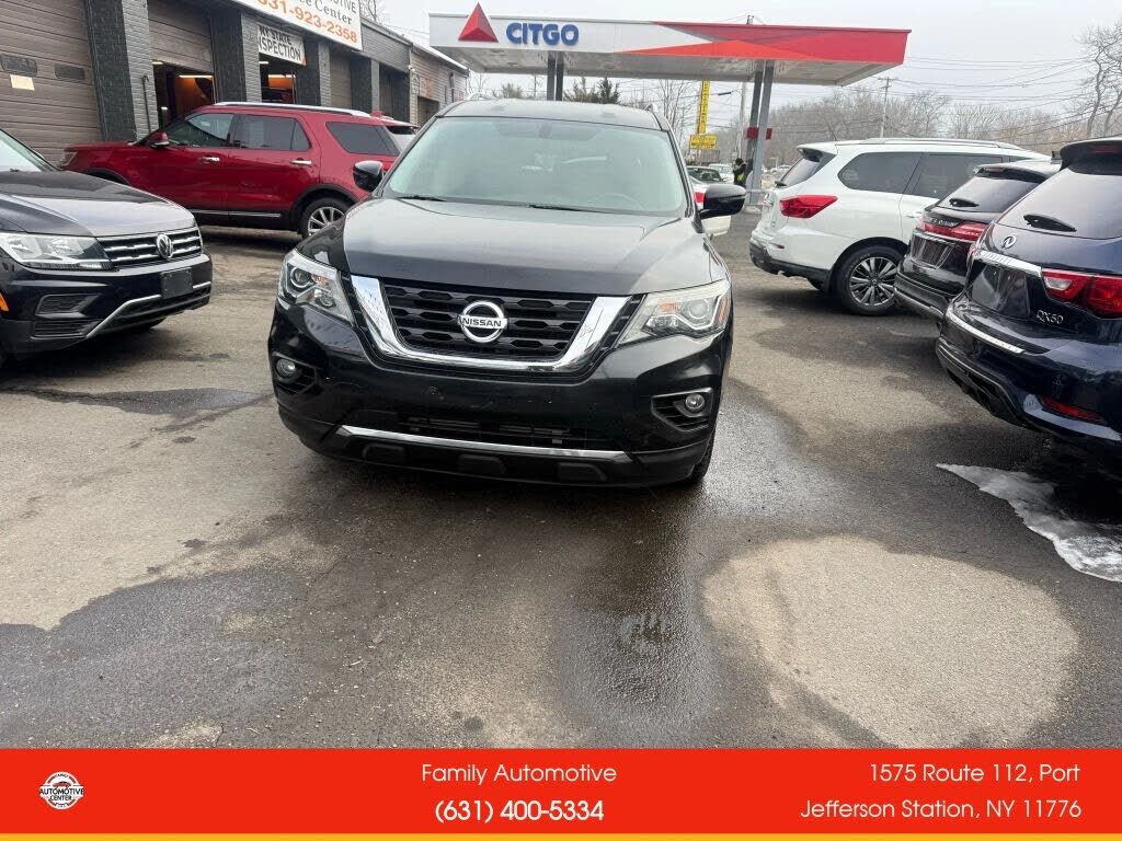 2017 NISSAN Pathfinder