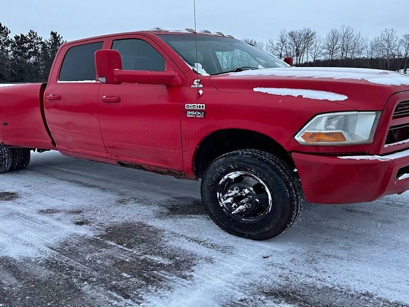 2011 DODGE Ram