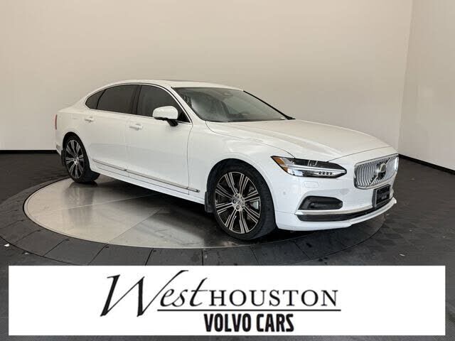 2023 VOLVO S90