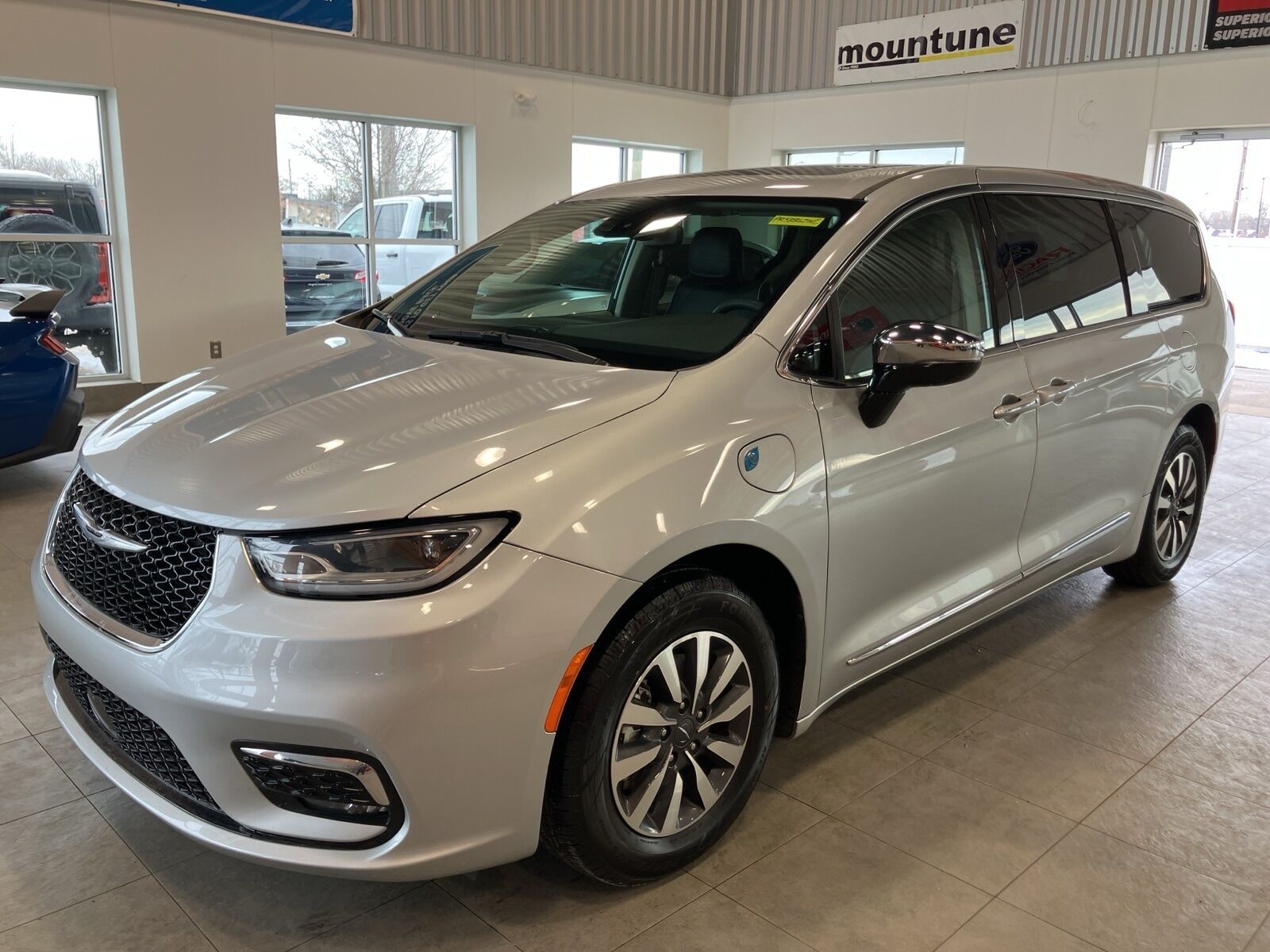 2023 CHRYSLER Pacifica