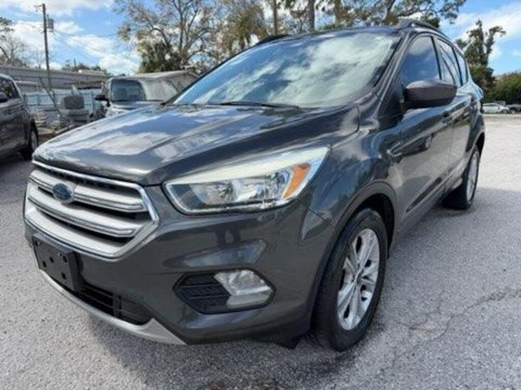 2018 FORD Escape