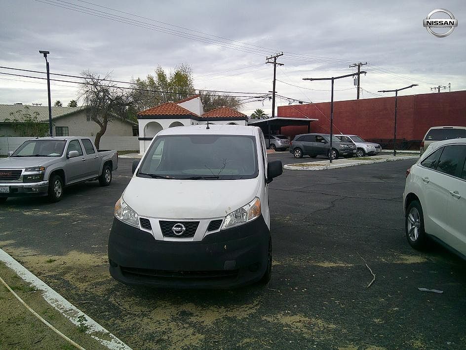 2013 NISSAN NV200