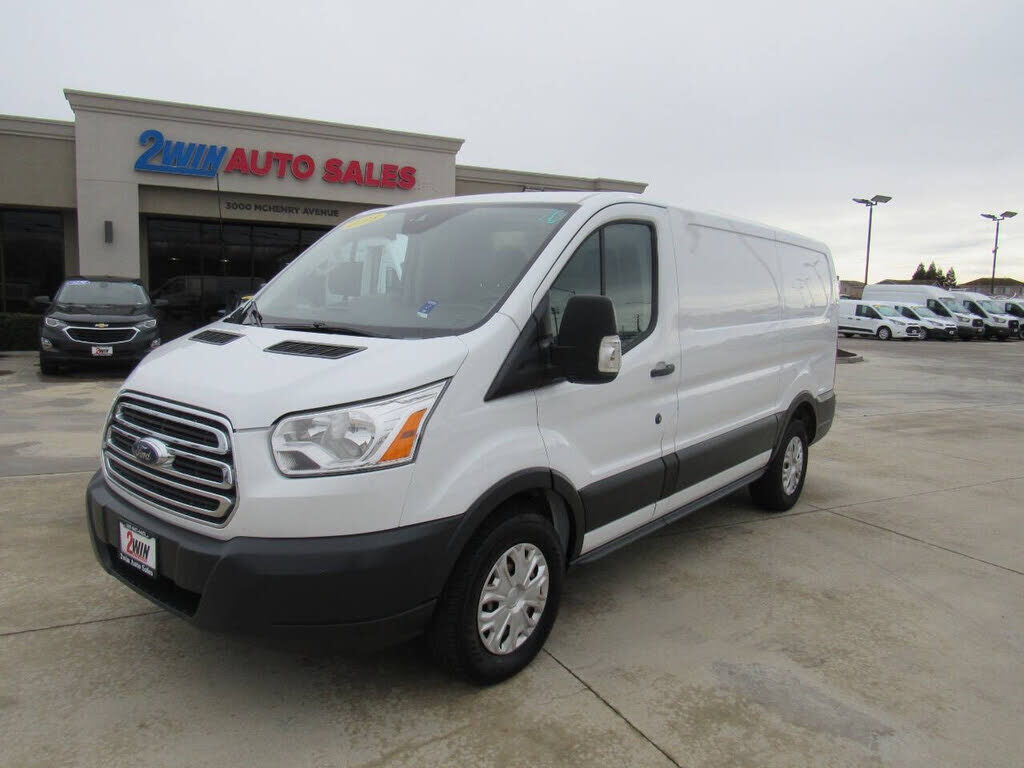 2018 FORD Transit