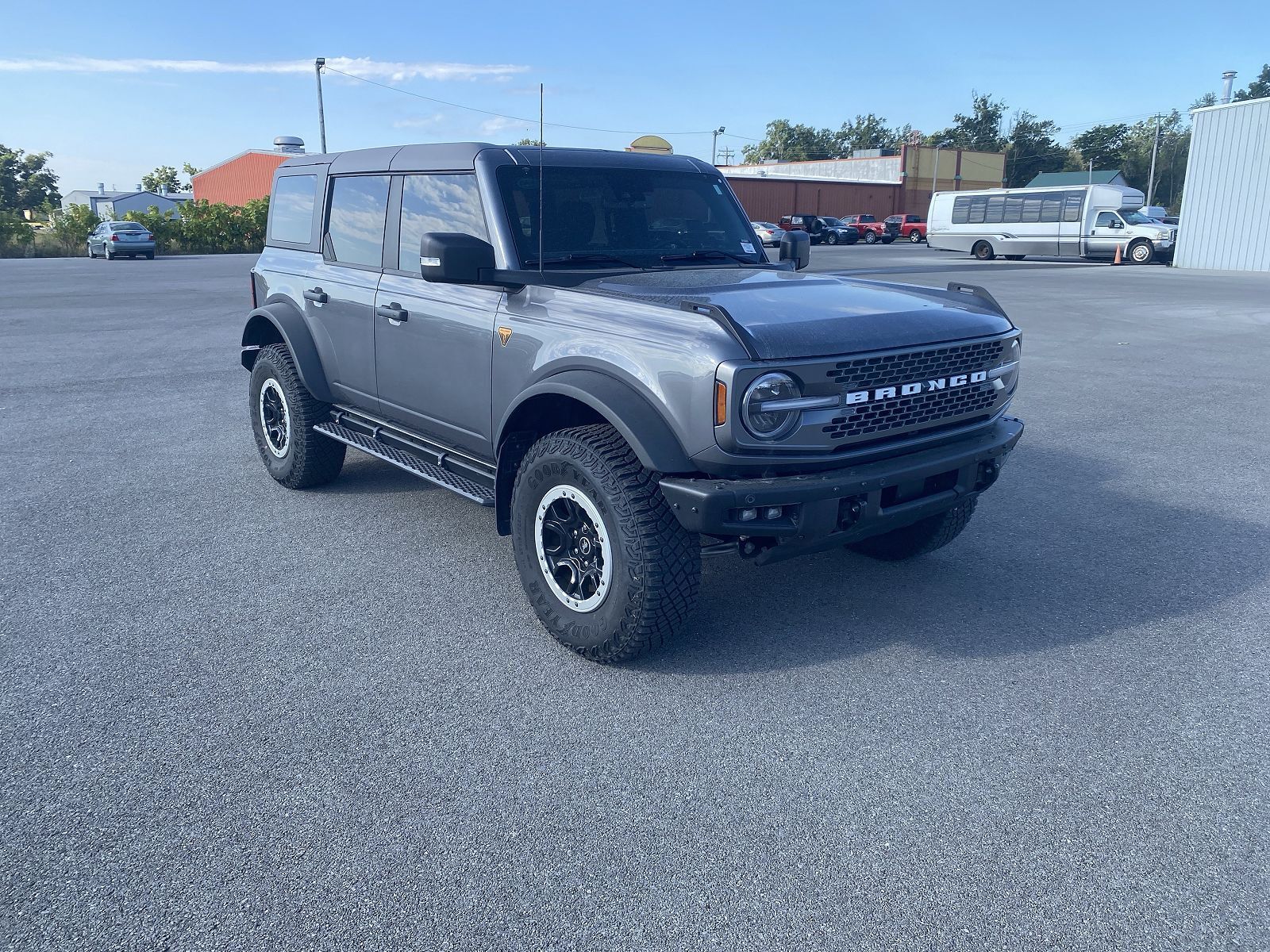 2023 FORD Bronco