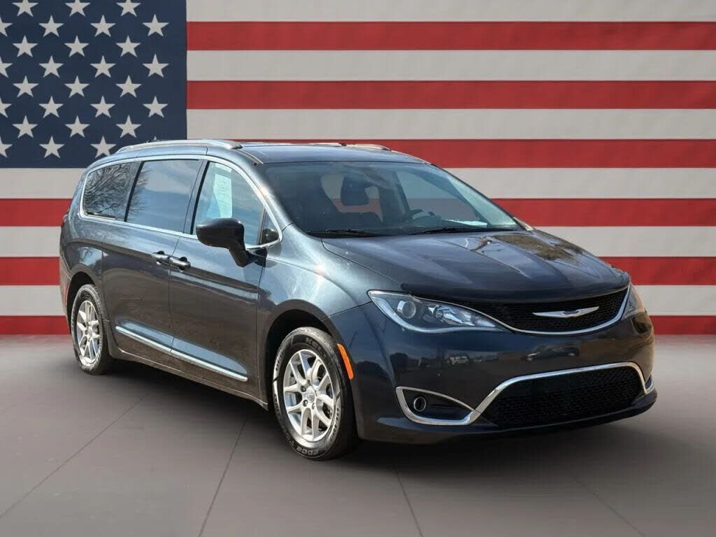 2020 CHRYSLER Pacifica