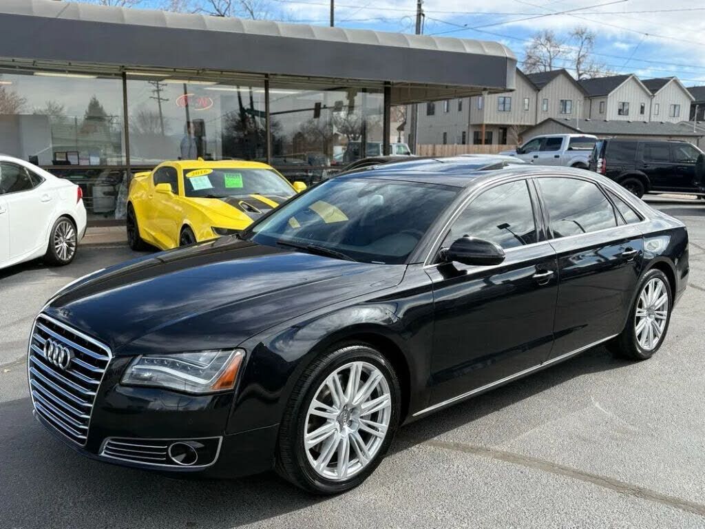 2011 AUDI A8