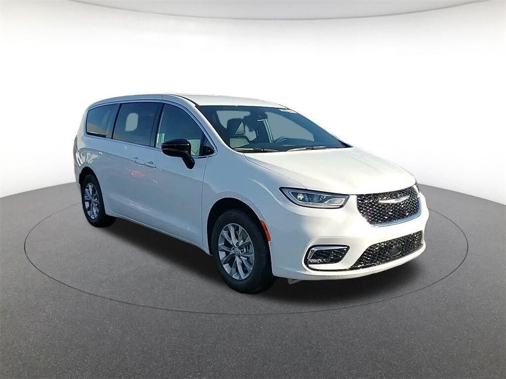 2025 CHRYSLER Pacifica