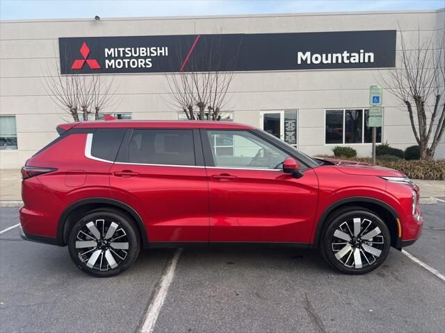 2026 MITSUBISHI Outlander