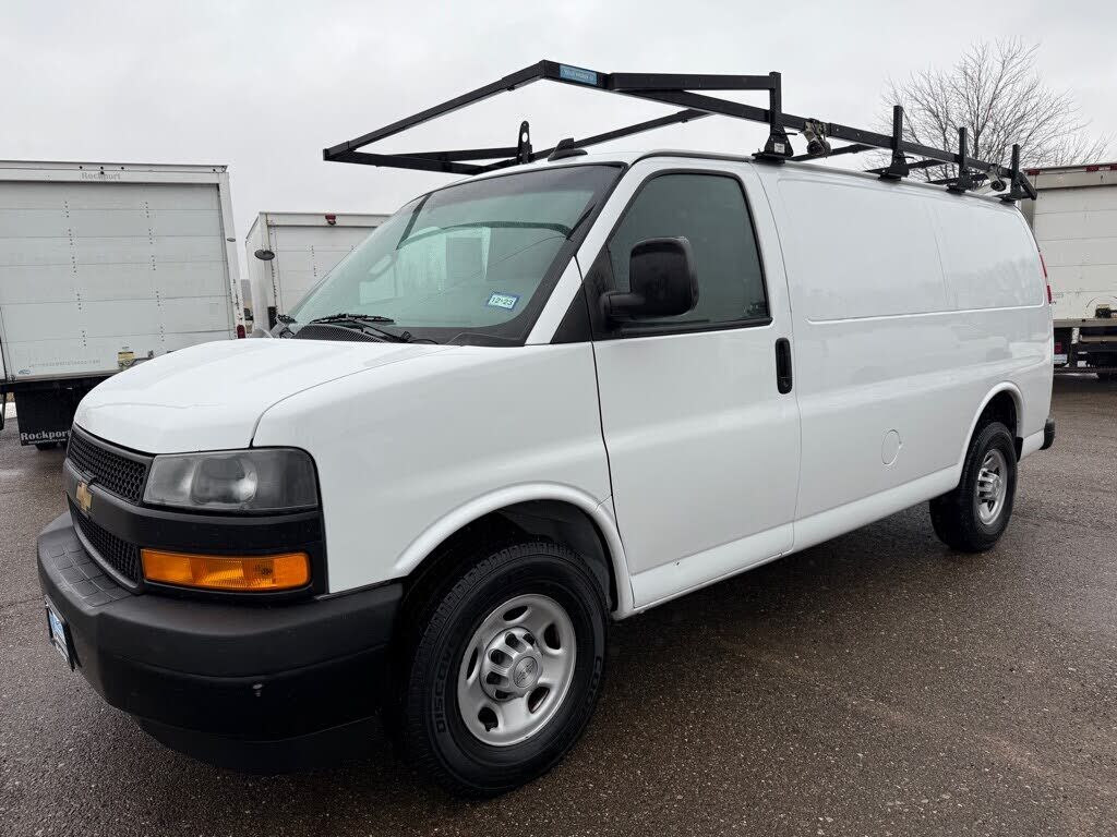 2020 CHEVROLET Express