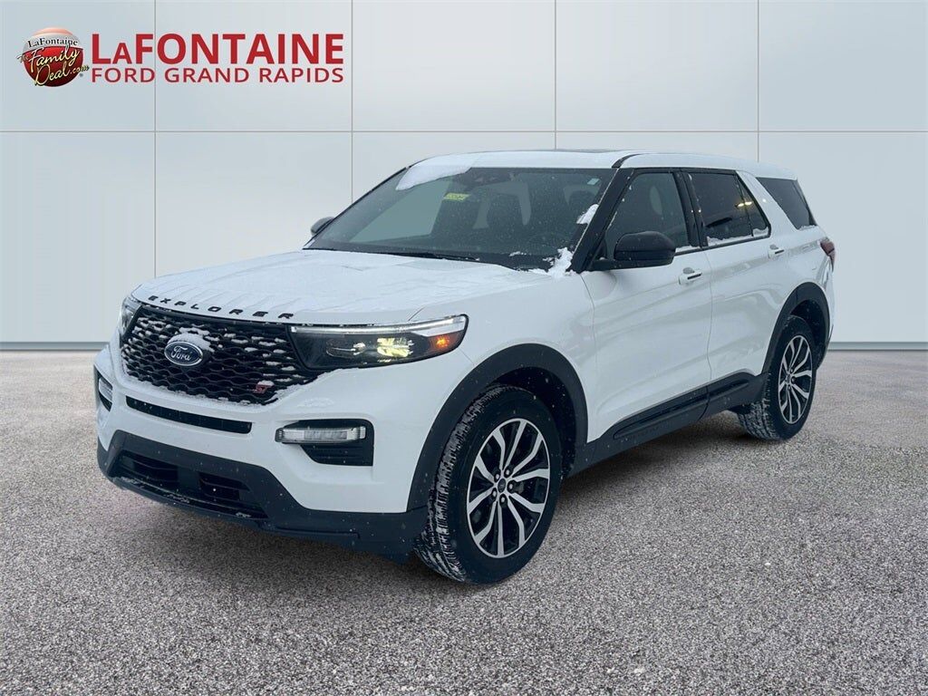 2022 FORD Explorer