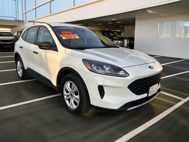 2020 FORD Escape