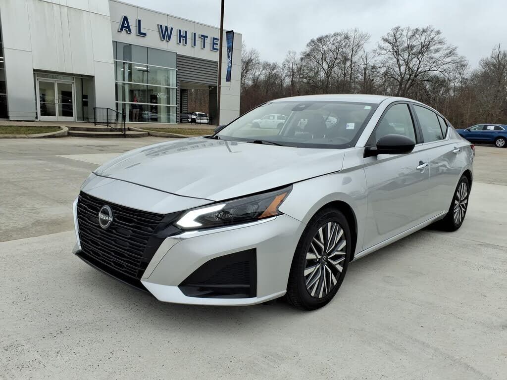 2024 NISSAN Altima