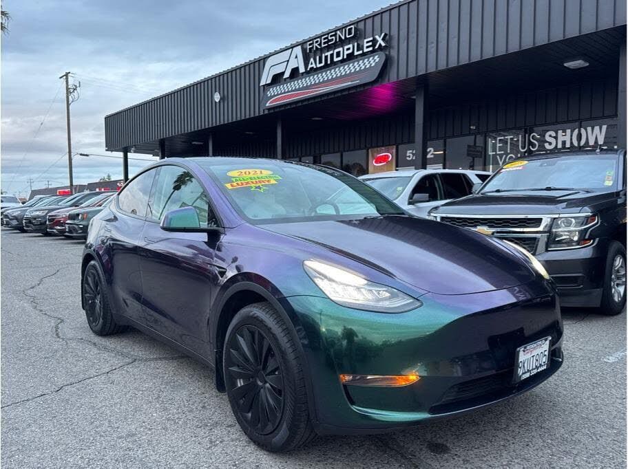 2021 TESLA Model Y