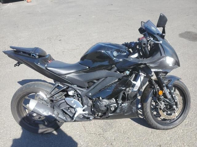 2021 YAMAHA YZF