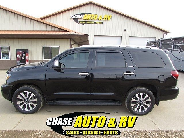 2018 TOYOTA Sequoia