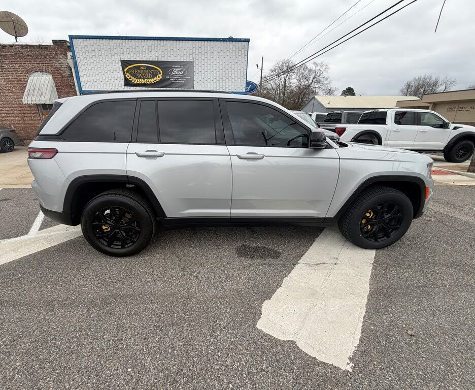 2022 JEEP Grand Cherokee