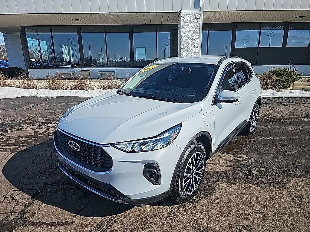 2025 FORD Escape