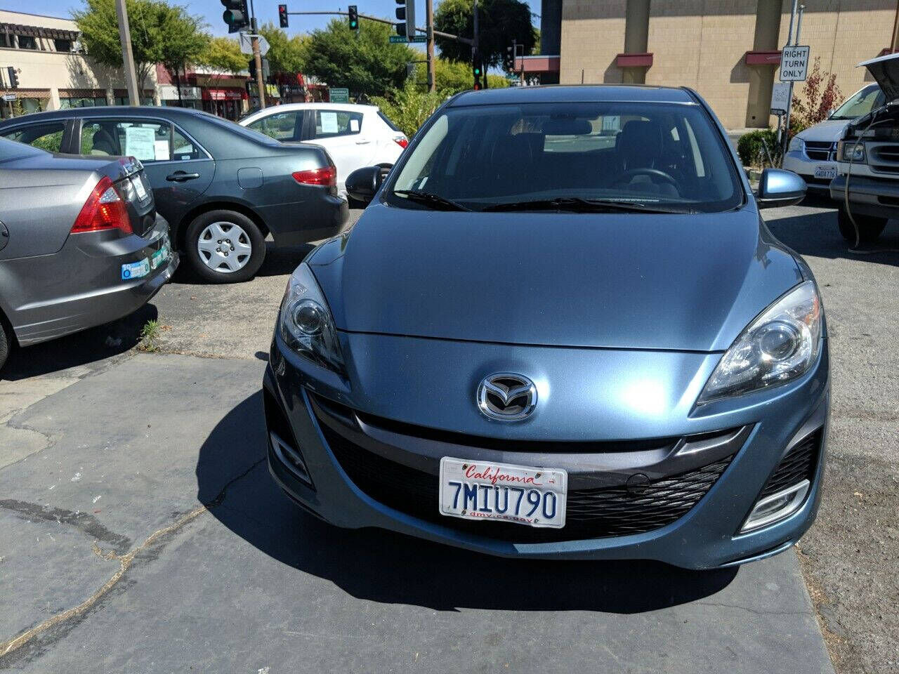 2010 MAZDA Mazda3
