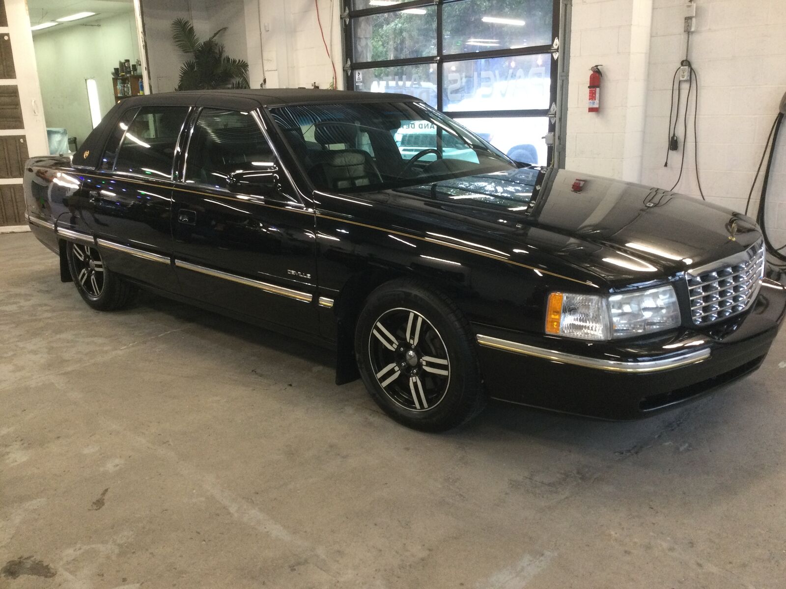Cadillac Deville