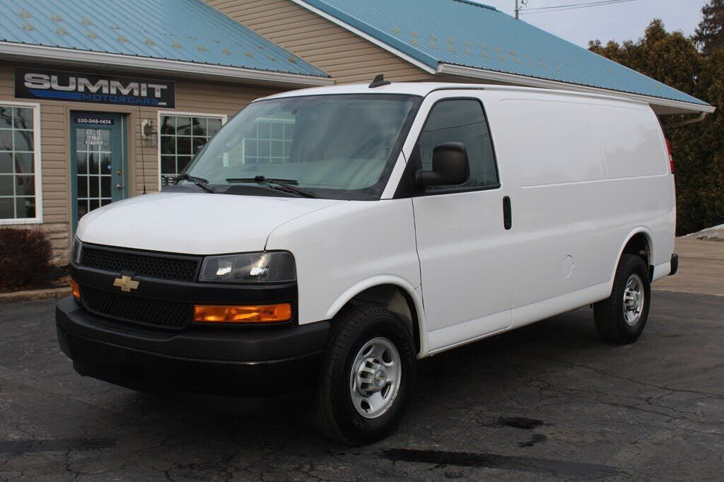 2022 CHEVROLET Express