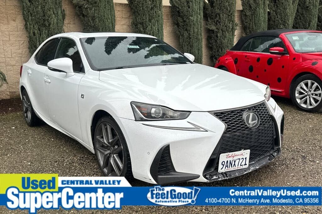 2018 LEXUS IS
