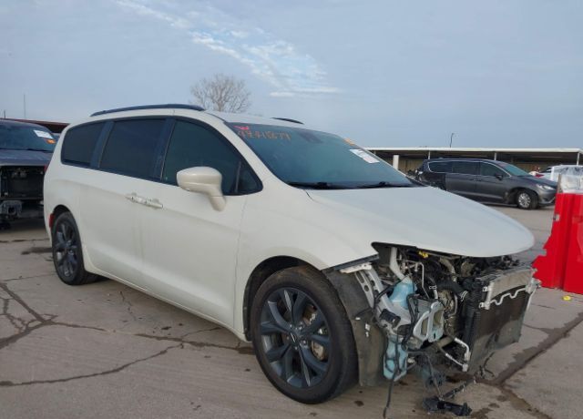 2020 CHRYSLER Pacifica