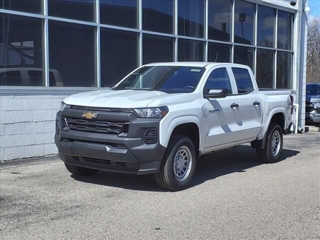 2025 CHEVROLET Colorado