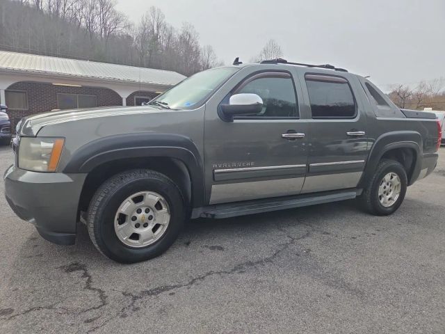 2011 CHEVROLET Avalanche