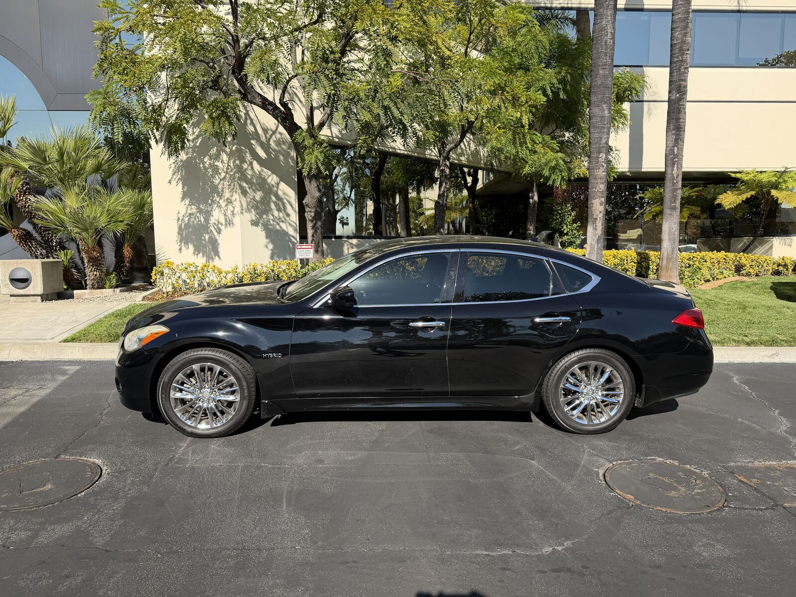 2012 INFINITI M35h