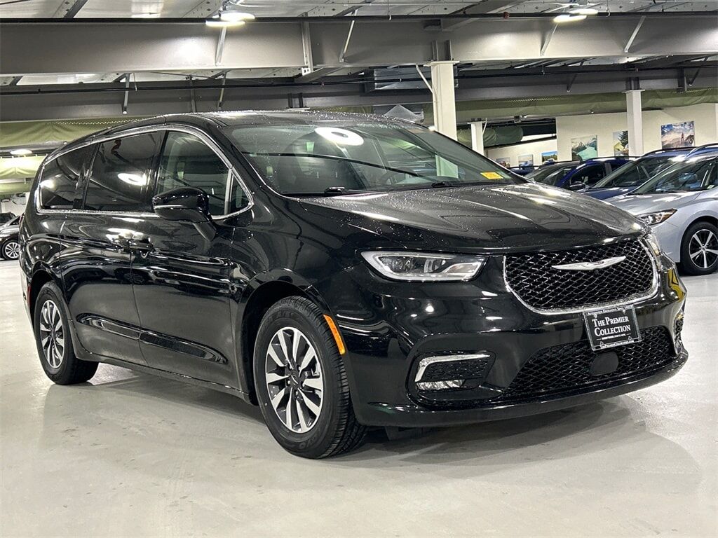 2022 CHRYSLER Pacifica