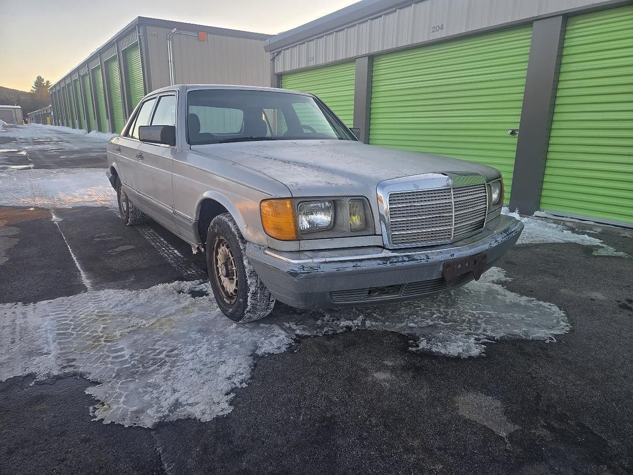 1984 MERCEDES-BENZ 300