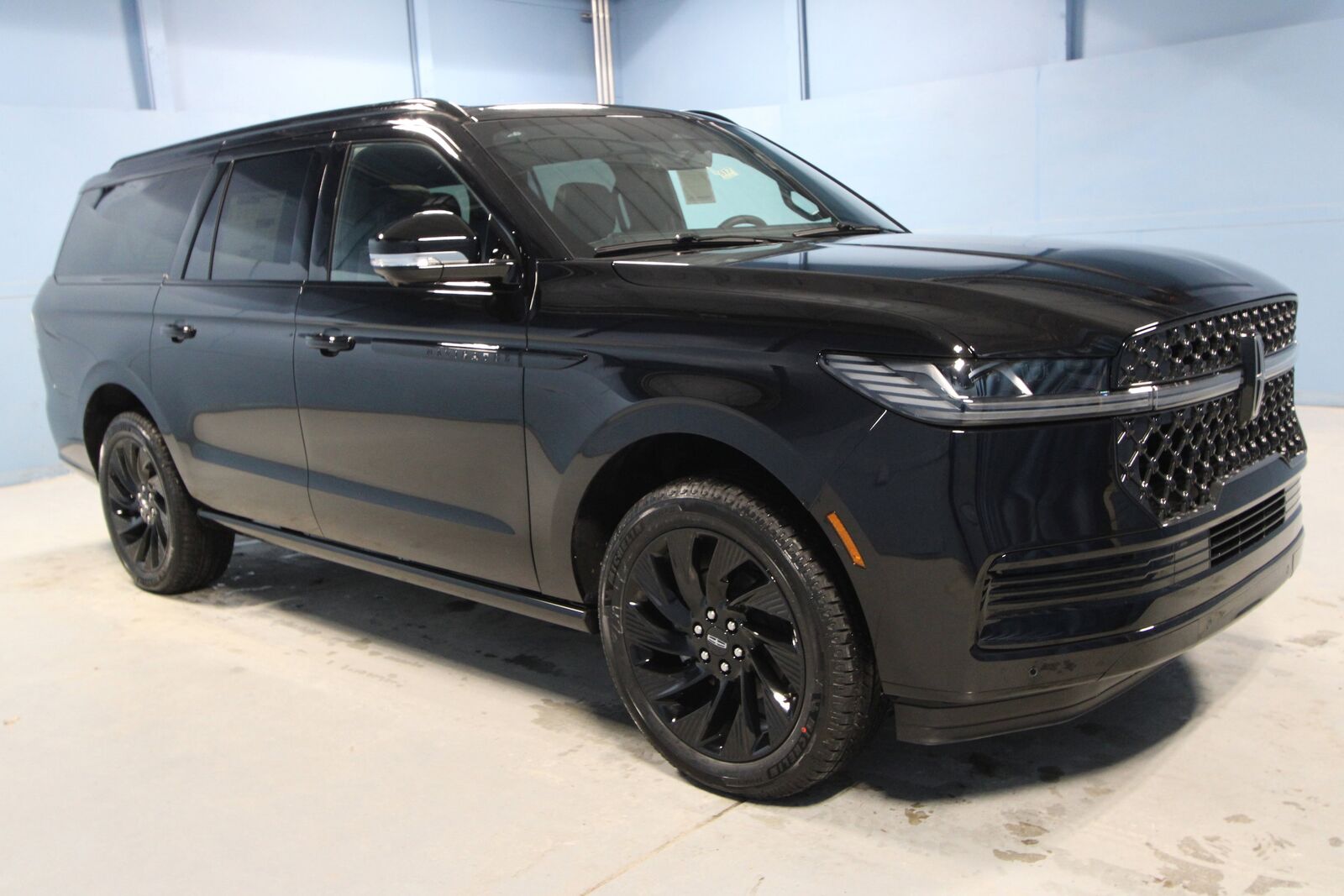 2026 LINCOLN Navigator L