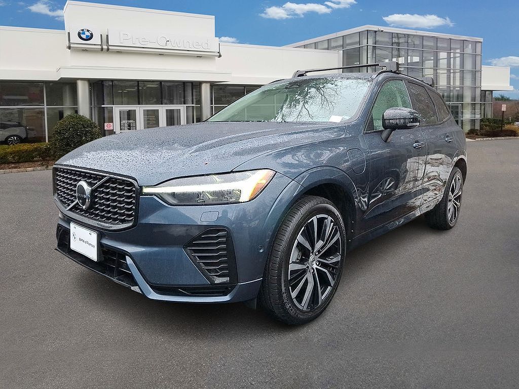 2023 VOLVO XC60