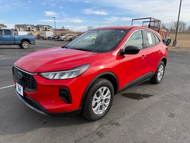 2024 FORD Escape