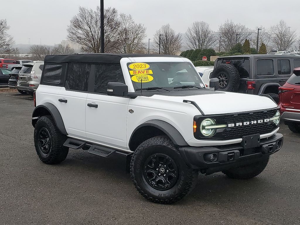 2023 FORD Bronco