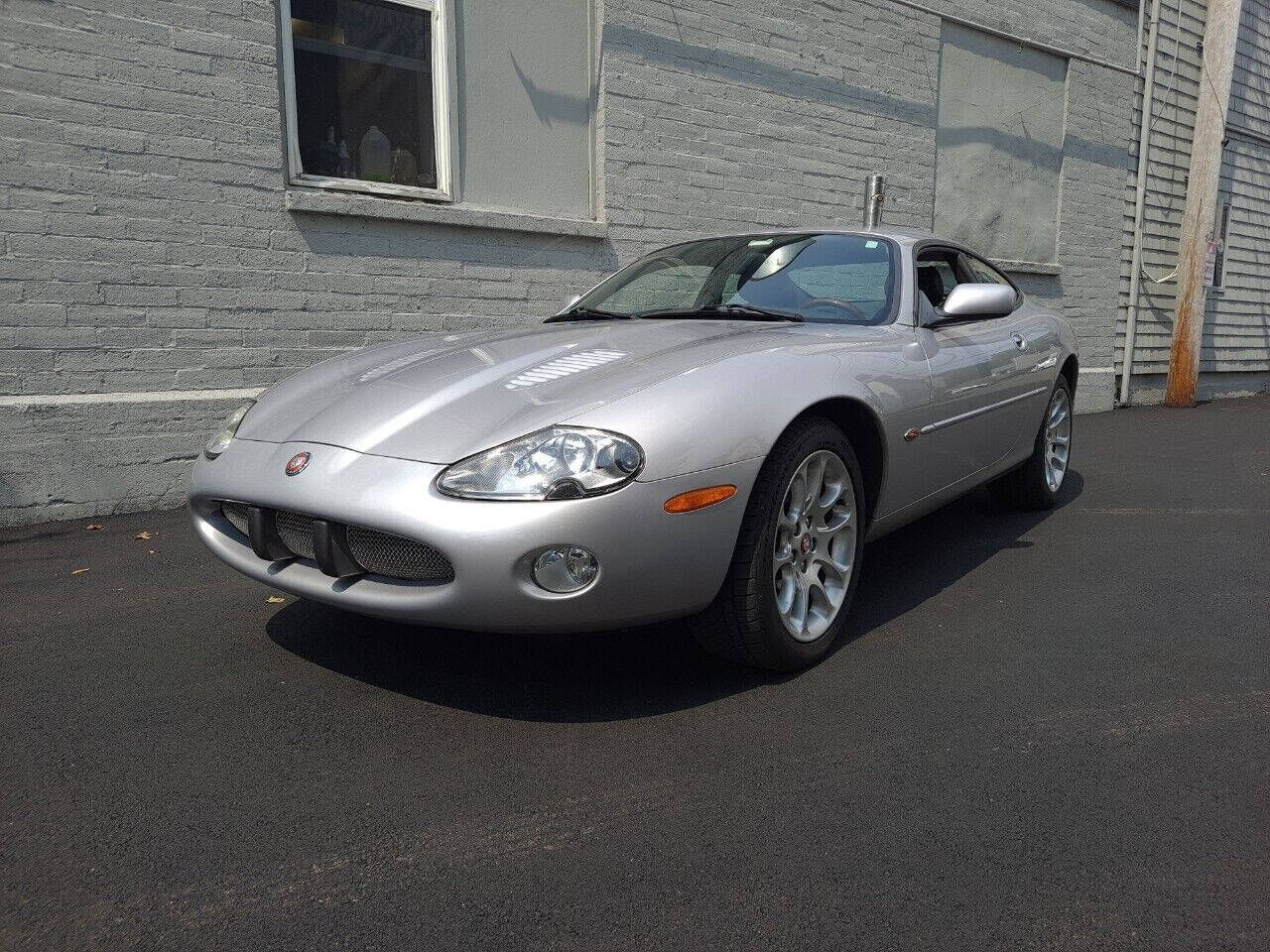 2001 JAGUAR XKR
