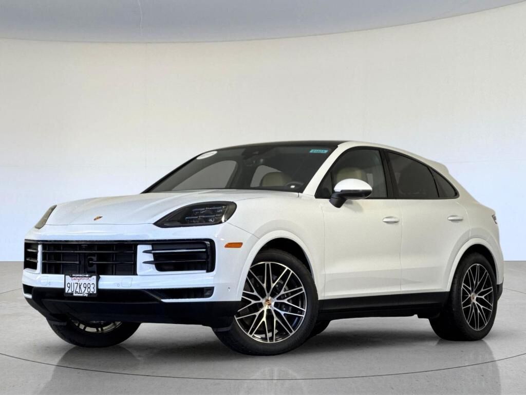 2025 PORSCHE Cayenne