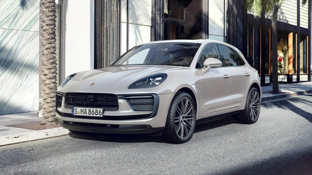2025 PORSCHE Macan