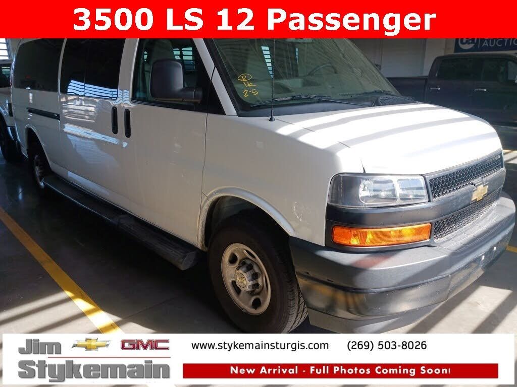 2022 CHEVROLET Express