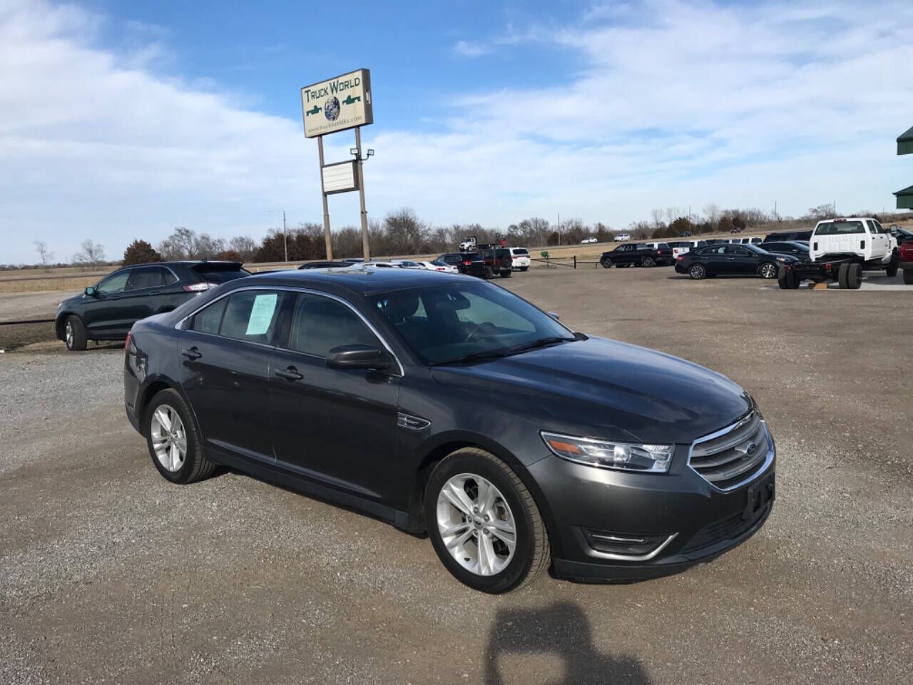 2015 FORD Taurus