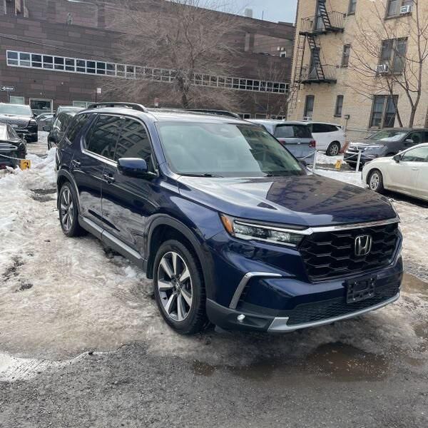 2023 HONDA Pilot